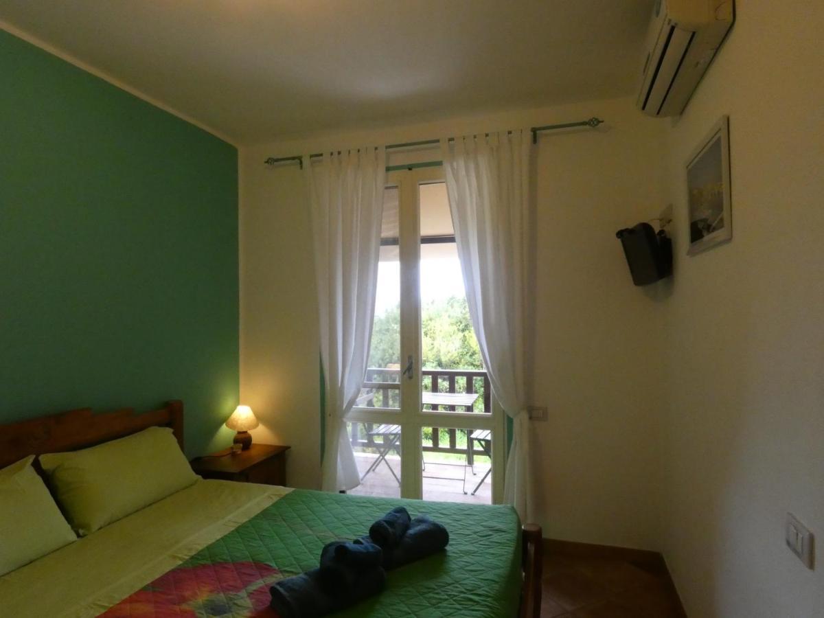 B&B Mrcaruba Stintino Exterior photo